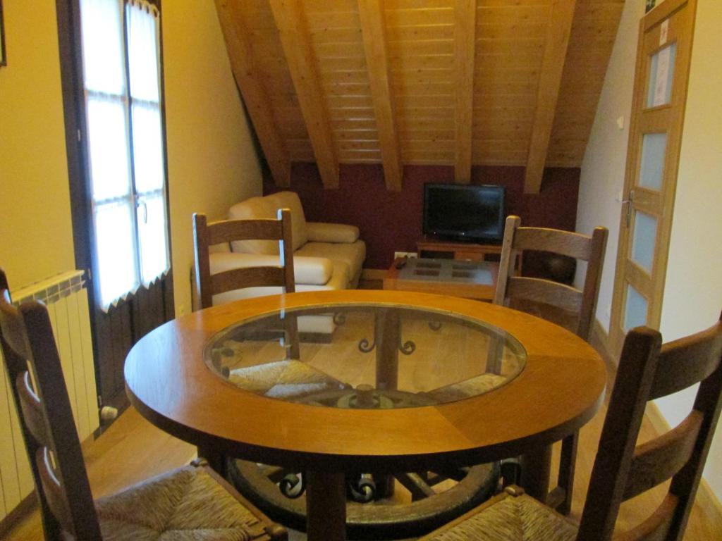 Hostal Otsoa Escároz 외부 사진
